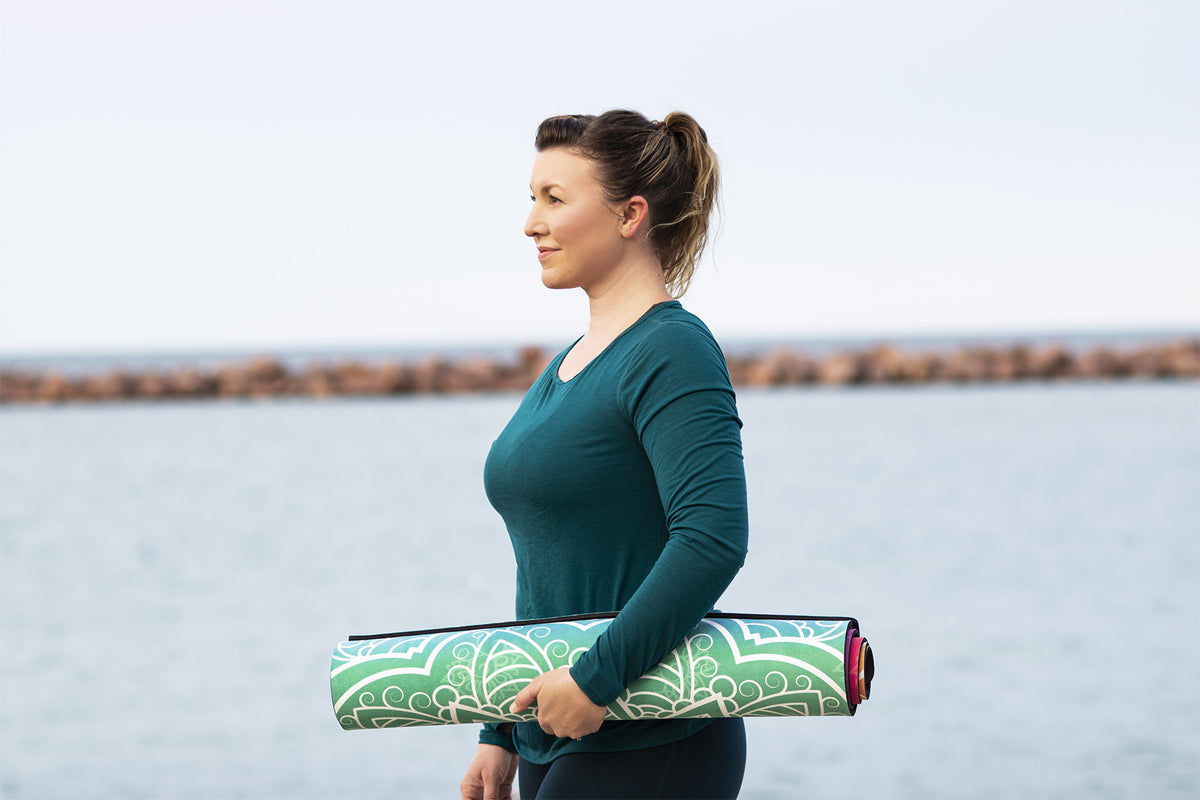 Donveli Lux Yoga Kit - Includes Lux Mat, Yoga Tote Bag, and 2 Cork Blo